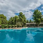 Club 4*