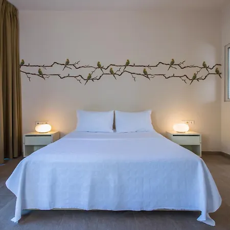 Club Hotel 4*