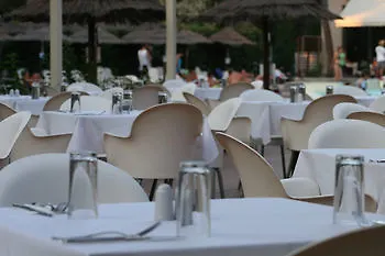 Club 4*