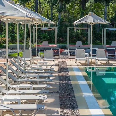 Hotel Club 4*